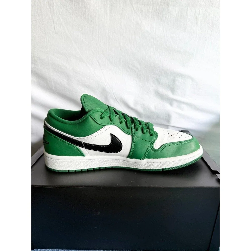 AUTHENTIC Jordan 1 Low Pine Green size 9 553558–301 2020 PRE-OWNED
